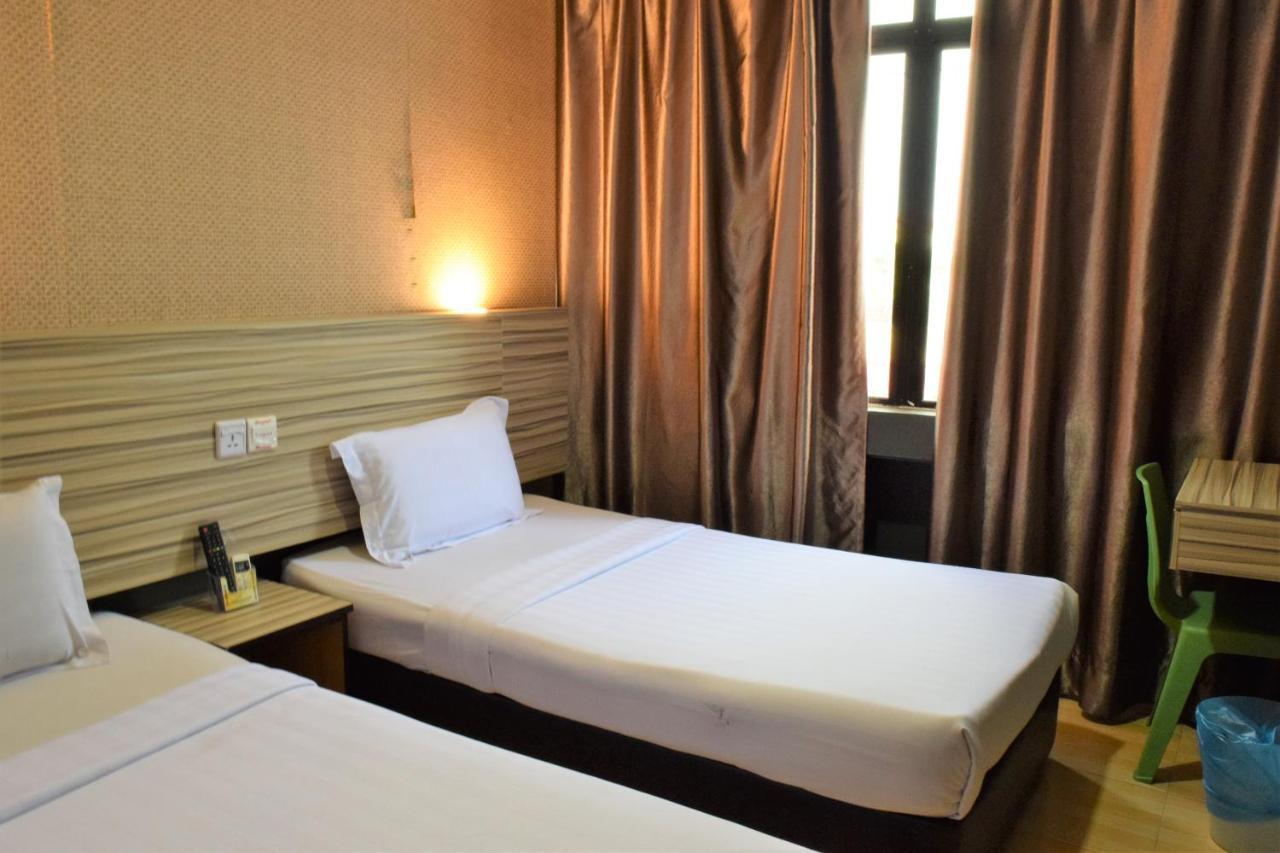 Dj Citi Inn Hotel Kuala Terengganu Exterior foto